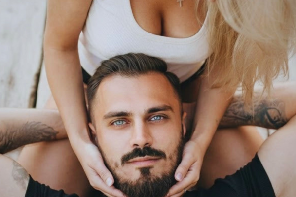Le donne preferiscono gli uomini con la barba? La scienza risponde